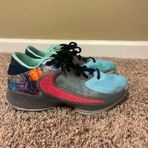 Nike Freak 4 SE